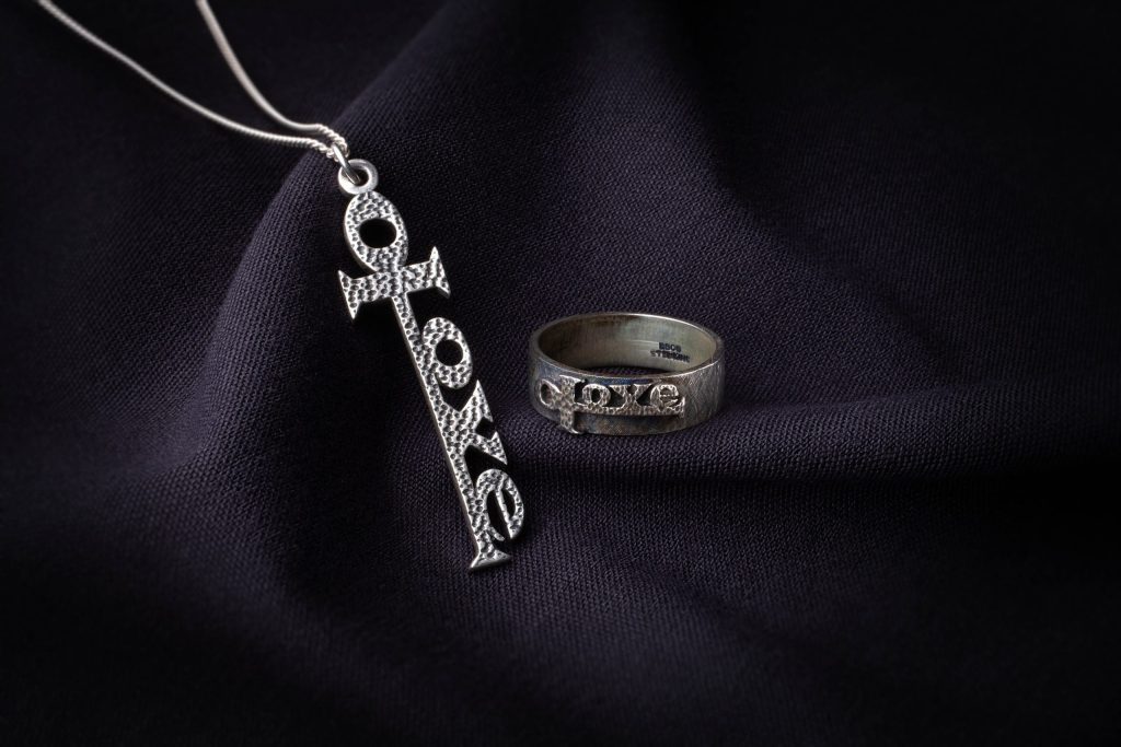 imgi_11_Love-Necklace-Ring-Horz_9033-scaled