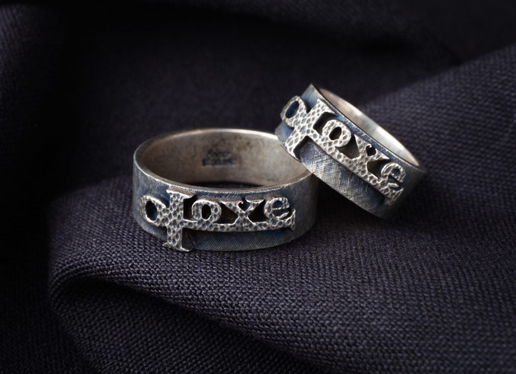 imgi_15_Love-Ring_0209-V1-scaled