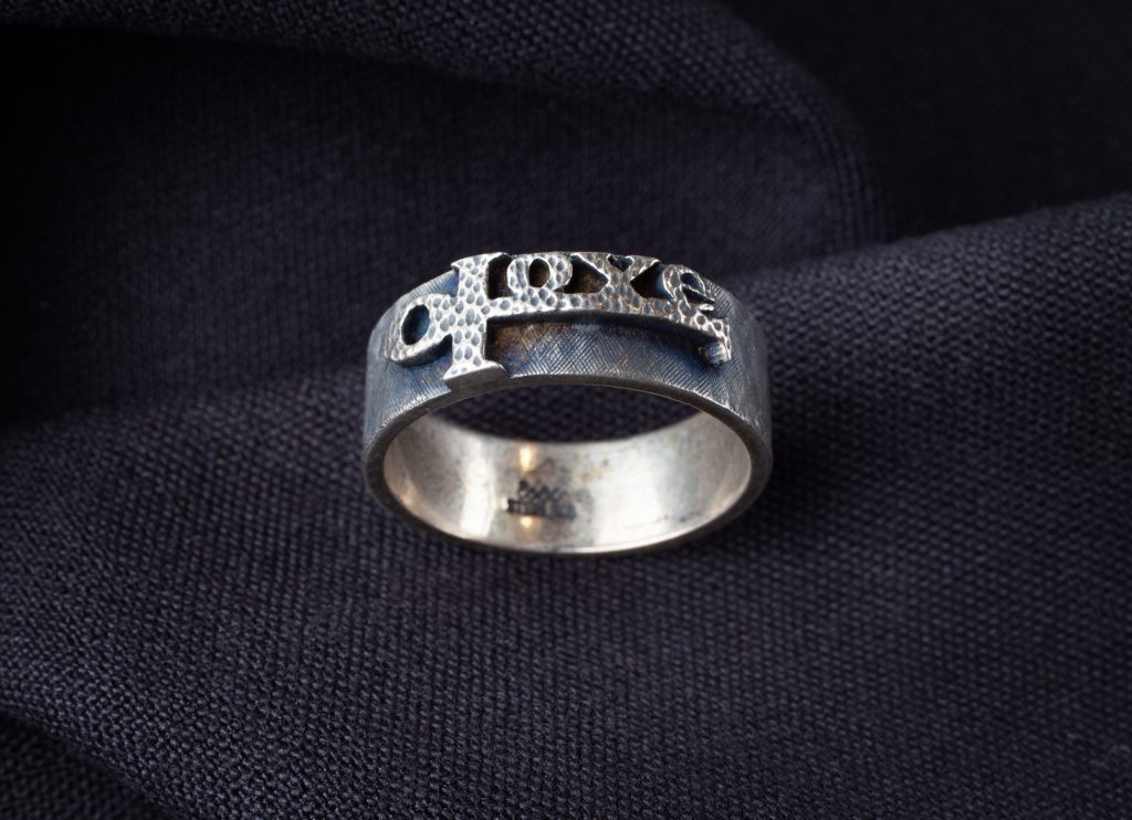 imgi_25_Love-Ring_0222-V1-scaled